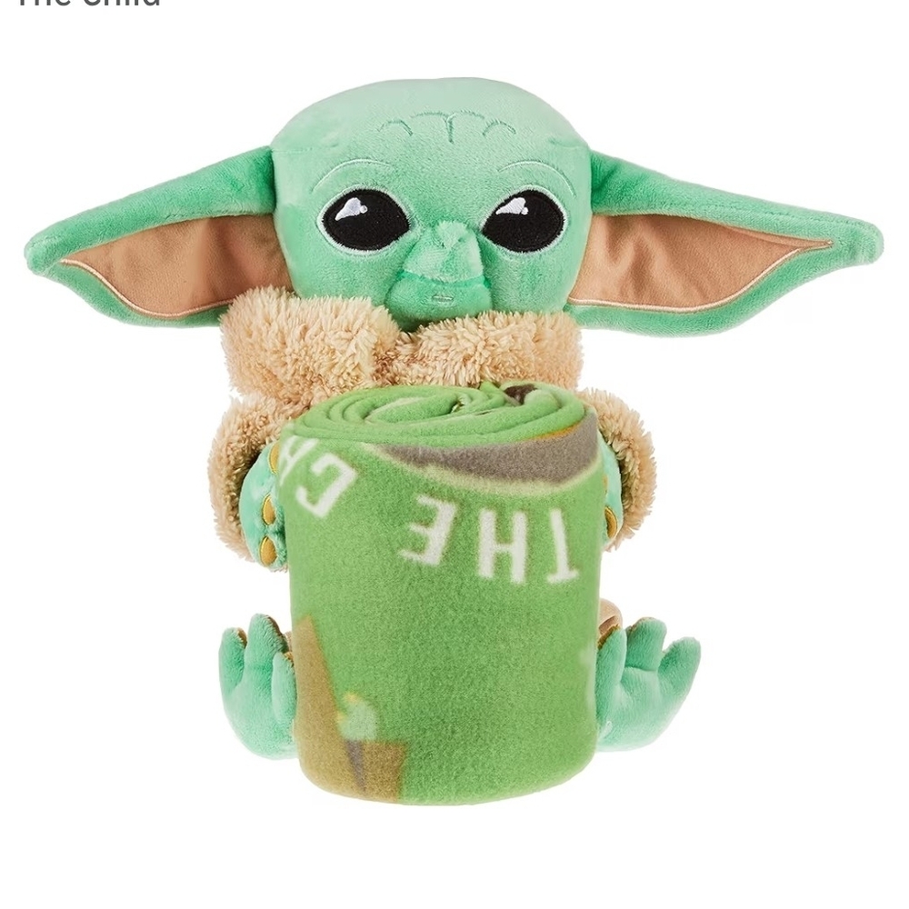 Northwest Star Wars - The Mandalorian Character Hugger Pillow & Fleece Blanket